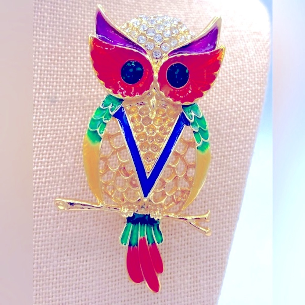 NWOT Owl Pin/Brooch With Crystals, Green Rhinestone Eyes And Colorful Enamel